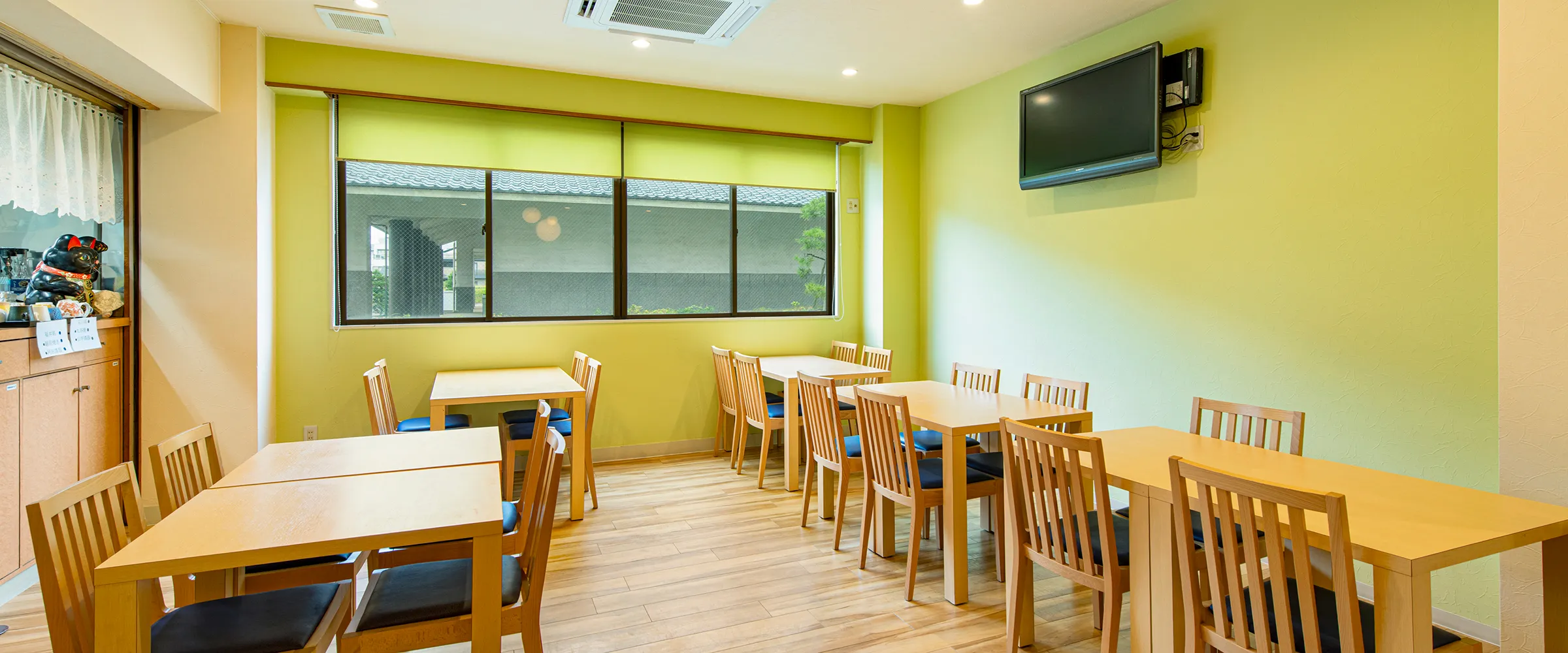 ホール・食堂スペース